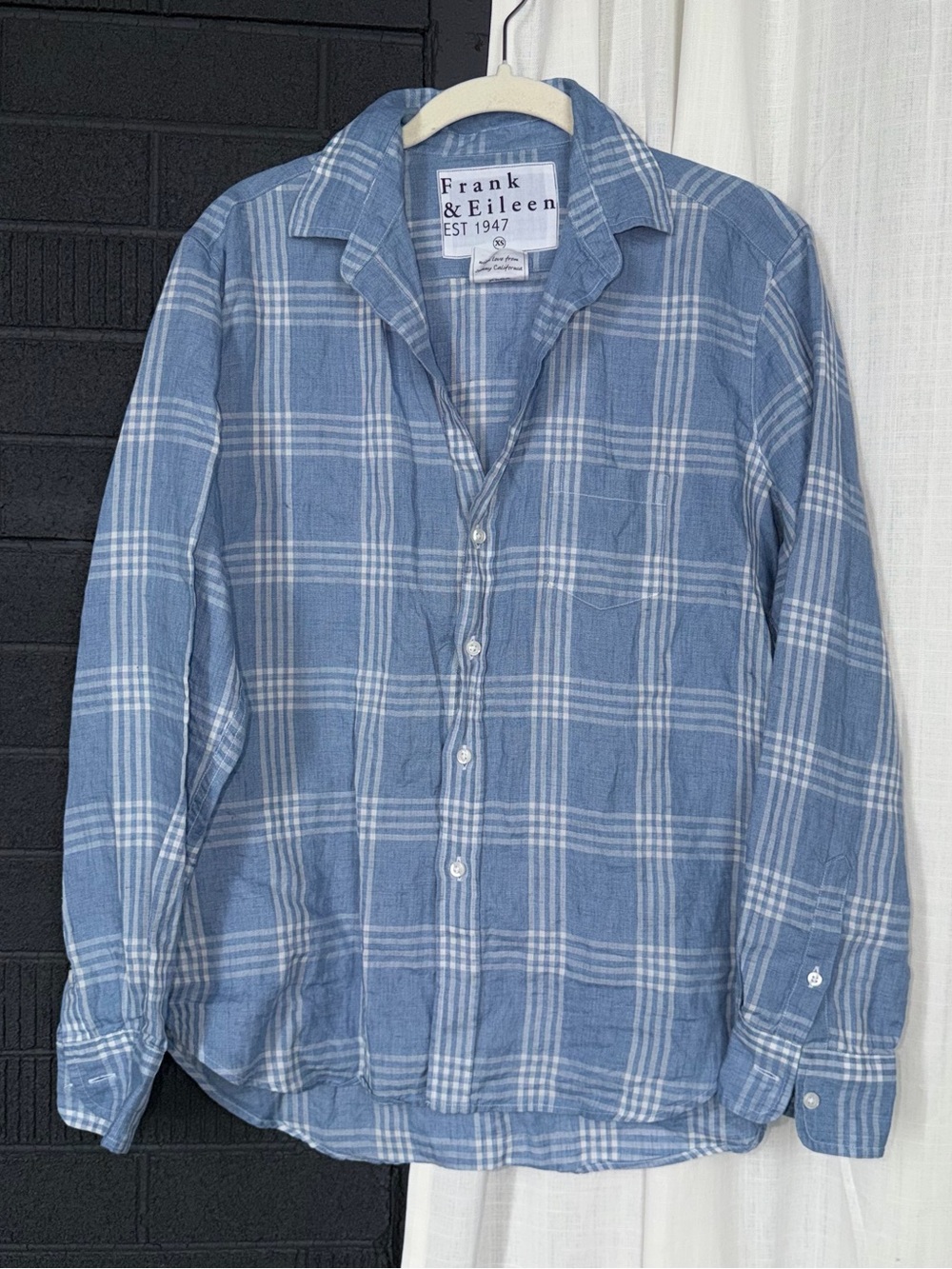 Frank & Eileen 'Eileen' Shirt Womens XS Blue Plaid Linen Blend Woven Top Button